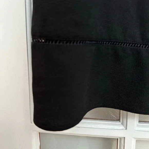 Maggy London Classic Black Cold Shoulder Ruffle Shift Dress Women’s Size 14 - Picture 9 of 12